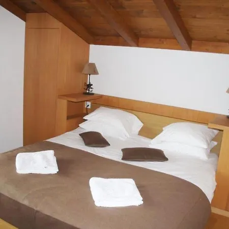 Apartment Nubes- By Interhome