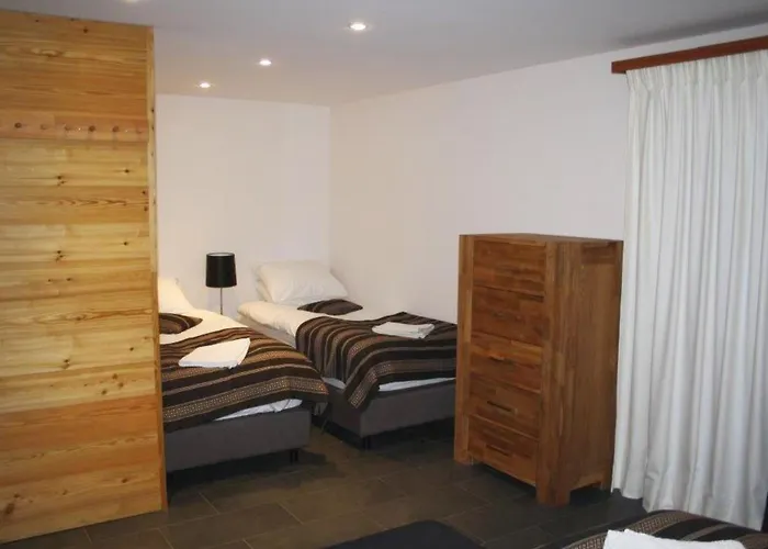 Lejlighed Nubes, Zweisimmen